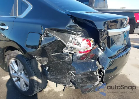 2015 Nissan Altima 2.5 Sv z USA, uszkodzony, nr VIN 1N4AL3AP3FC200540